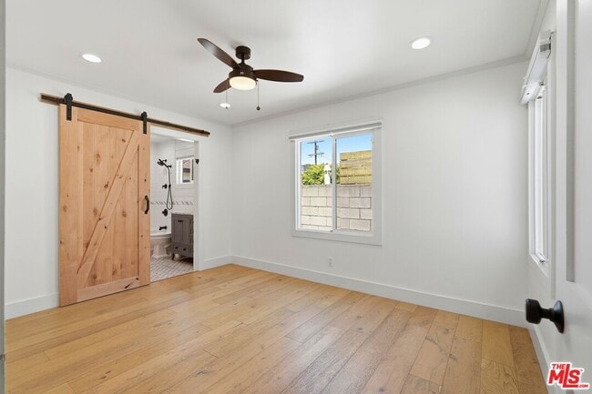 Building Photo - 6647 W 82nd St