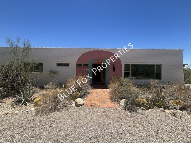 Building Photo - 6521 N Calle Padre Felipe