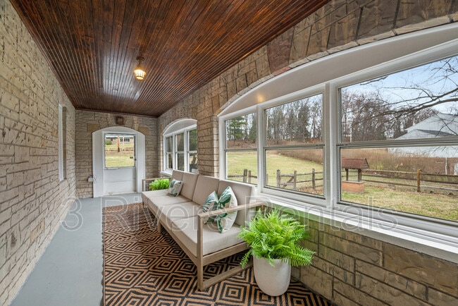 Building Photo - 600 Camp Meeting Rd