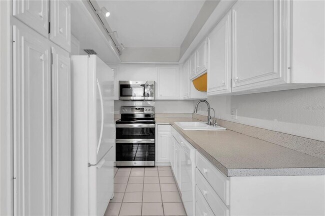 Building Photo - 9495 Blind Pass Rd