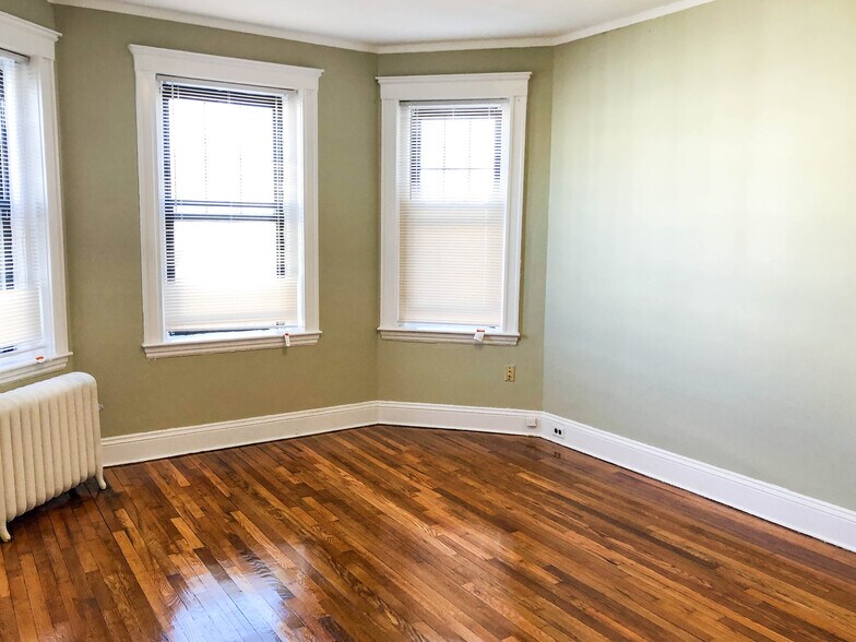 Building Photo - 311 Allston St