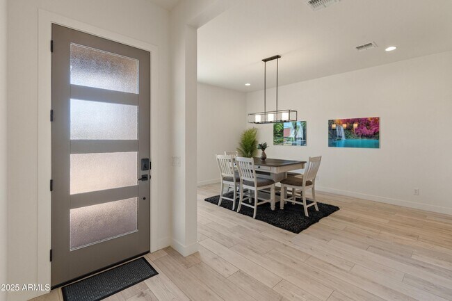 Building Photo - 4236 E Whisper Rock Trl