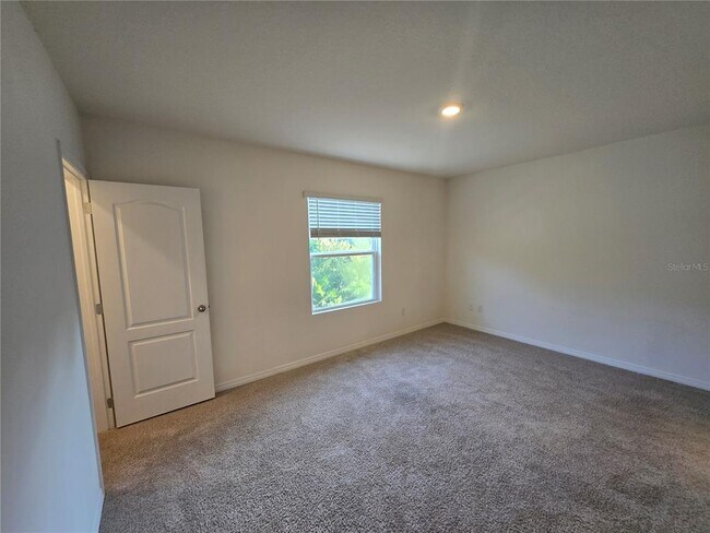 Building Photo - 1261 Yellow Finch Dr