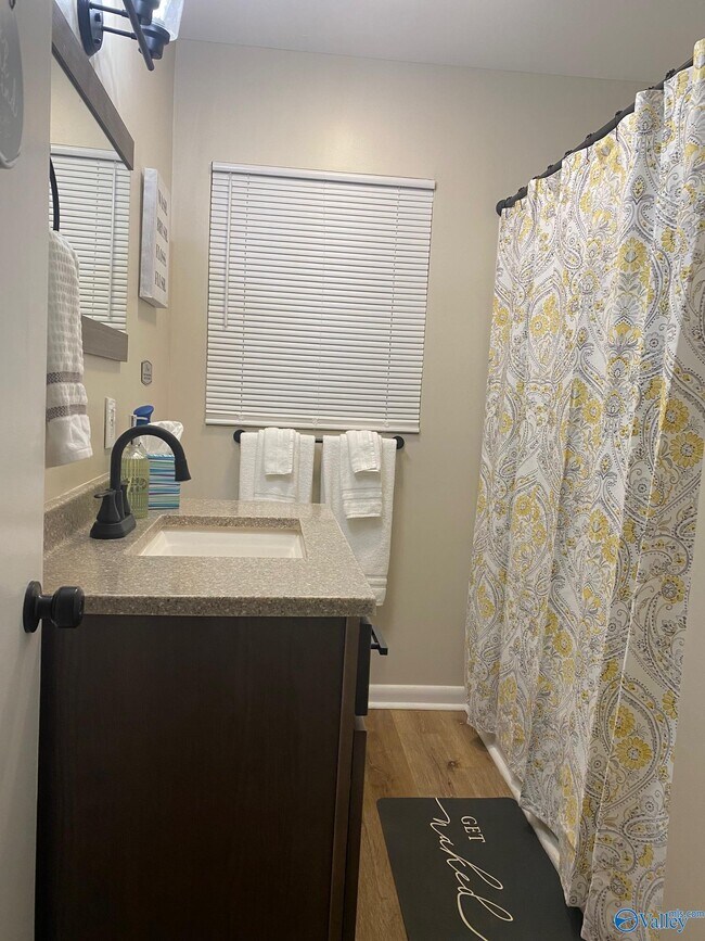 Building Photo - 2201 Shady Ln Dr NW