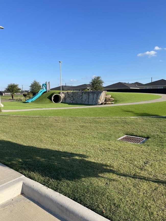 Building Photo - 2908 Crown Gate Dr