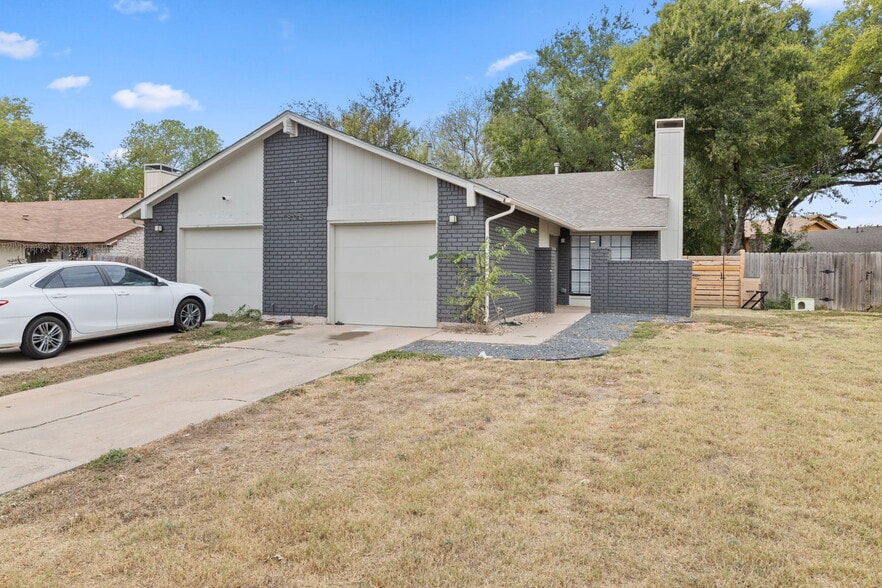 Building Photo - 1805 Mearns Meadow Blvd