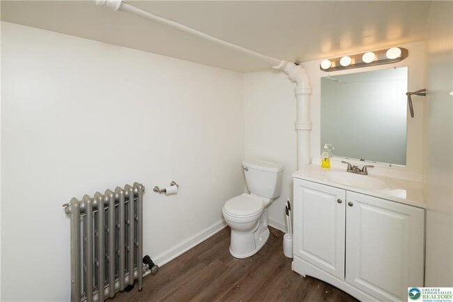 Building Photo - 2409 S 5th St