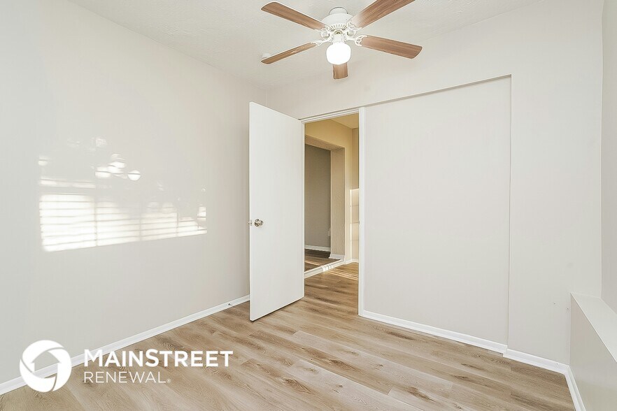 Building Photo - 13430 Litewood Dr