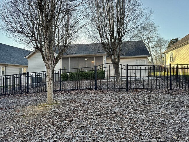 Building Photo - 159 Daleyuhski Way