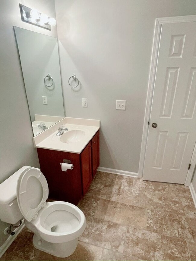 Building Photo - 2205 Pebble Beach Dr