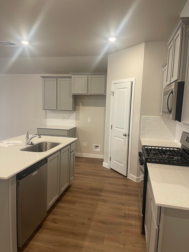 Building Photo - 7709 Macedonian Dr