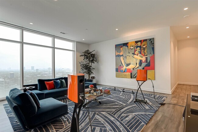 Building Photo - 4521 San Felipe St