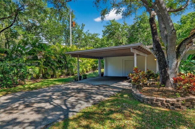 Building Photo - 6767 SW 154th St