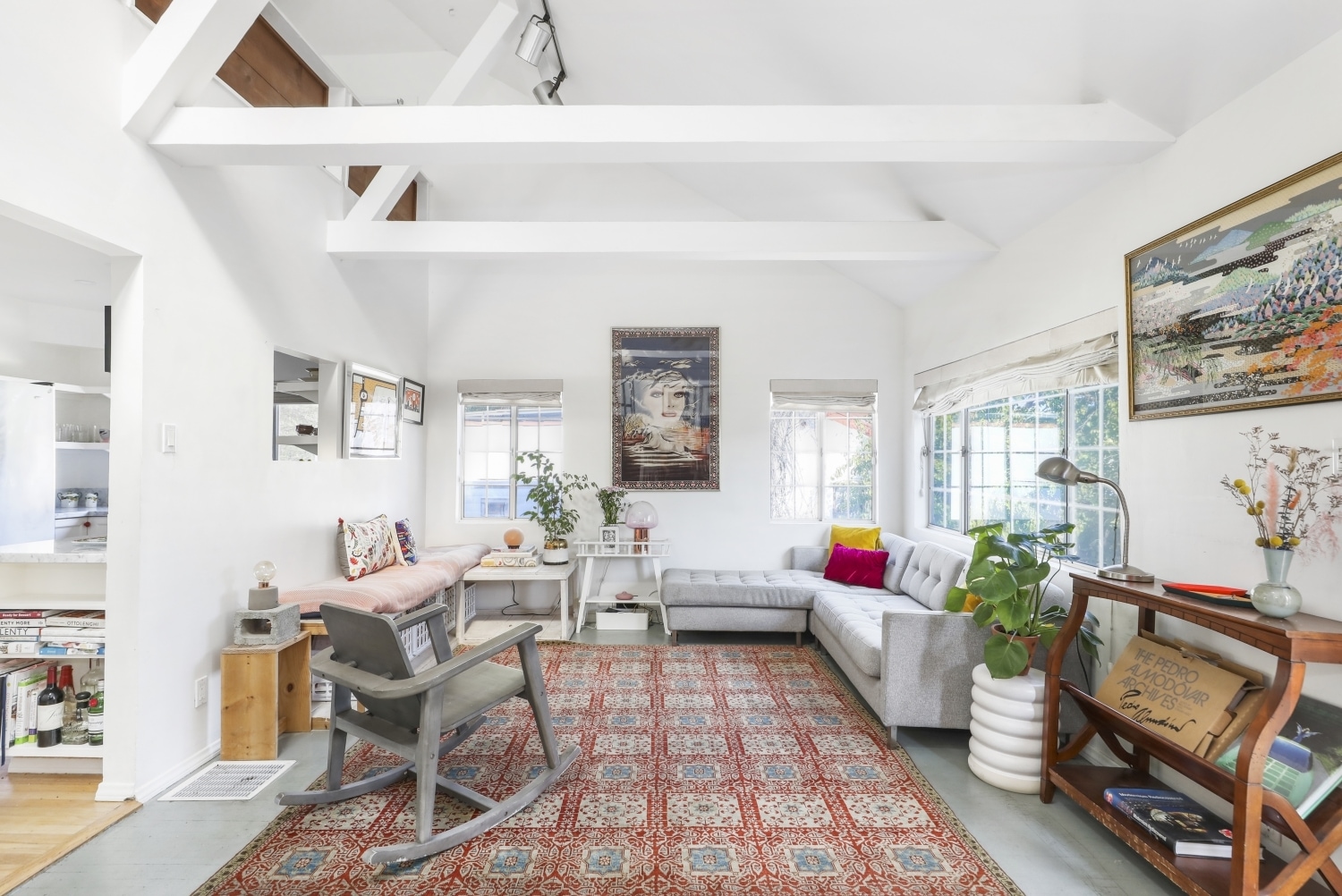 Building Photo - 1563 Lucretia Ave