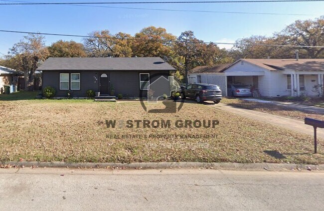 Building Photo - 136 Arthur Dr