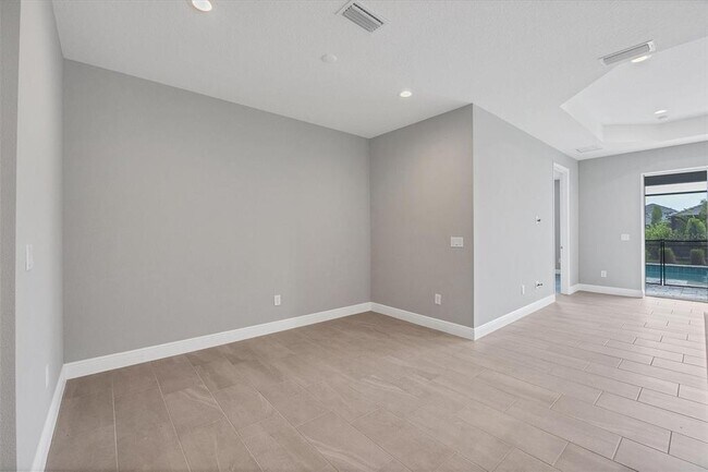 Building Photo - 2617 Star Apple Wy