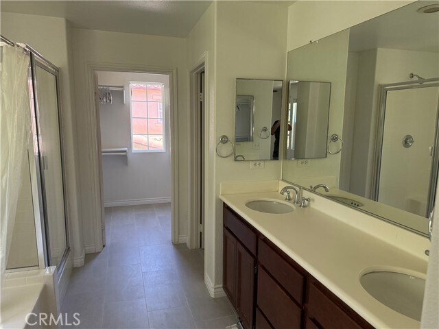 Building Photo - 2867 Echo Springs Dr