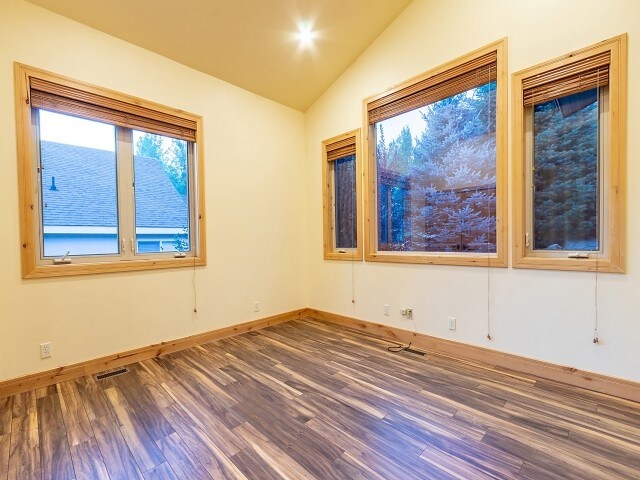 Main Floor Office 1 - 2557 Lower Lando Ln