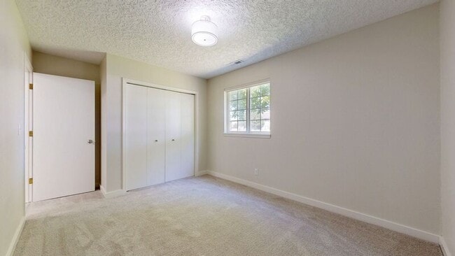 Building Photo - 510 Hogan Ct