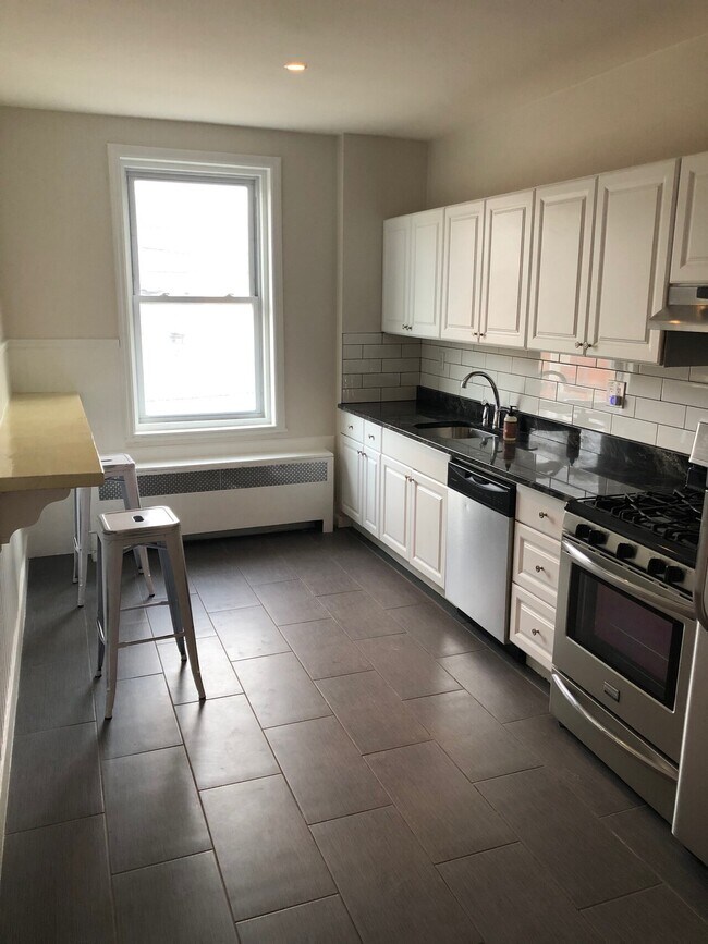 Building Photo - 55 Hudson