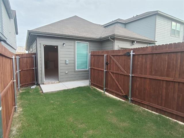Building Photo - 3013 Pecan Farm Ln