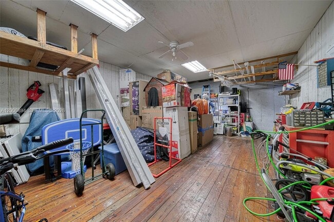 Building Photo - 10600 SW 80th Ct