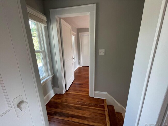 Building Photo - 218 Ruane St