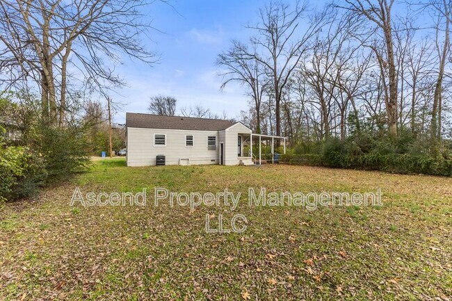 Building Photo - 5514 Rosemont Dr