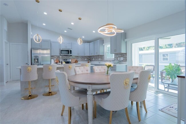 Building Photo - 1301 S Haberland Blvd