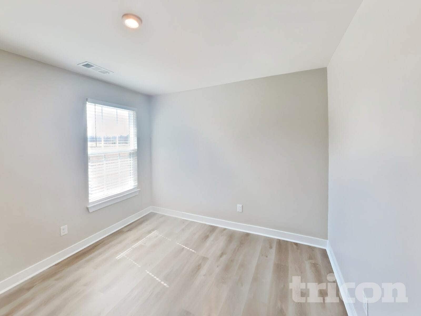 Building Photo - 5120 Kensal Dr