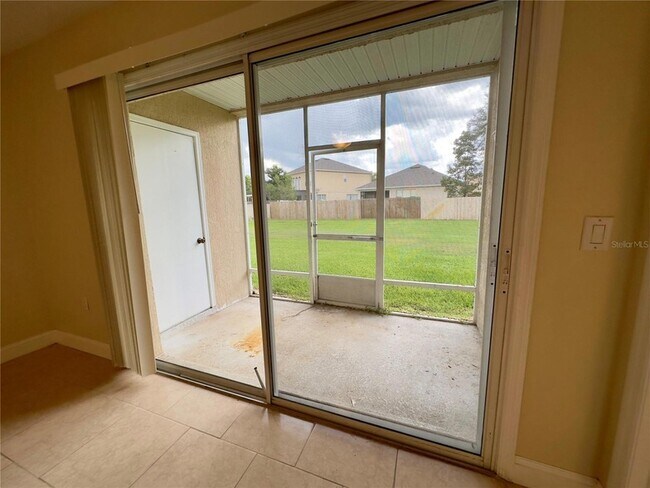Building Photo - 13313 Fairway Glen Dr