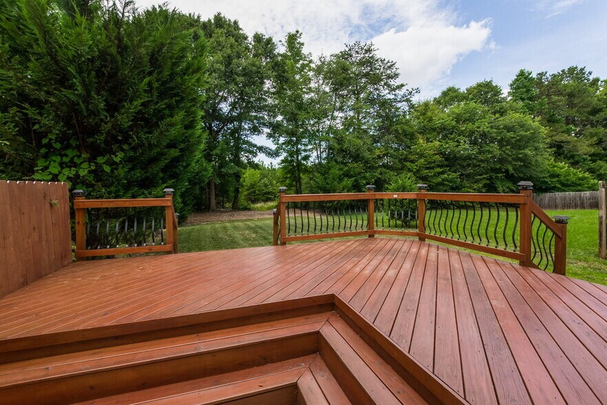 Building Photo - 3092 Teton Dr