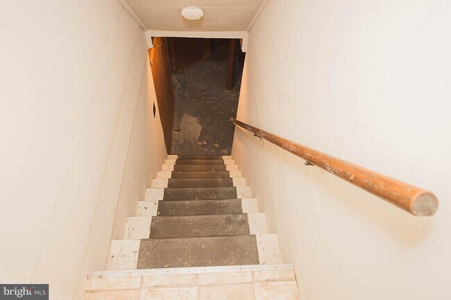Building Photo - 1226 Pemberton Dr