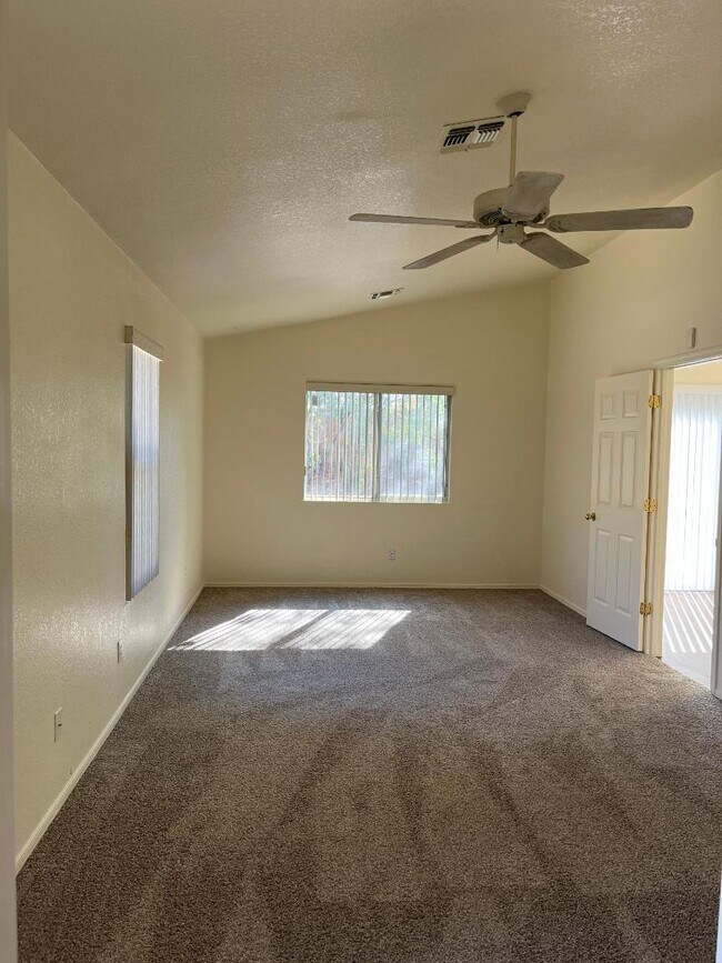 Building Photo - 2423 S Cybil Ave