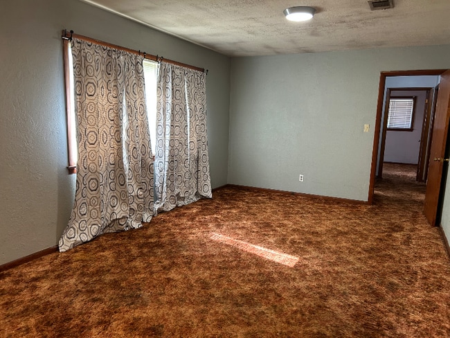 Building Photo - 5033 37th St