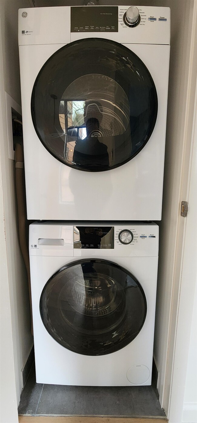 Building Photo - 89 Harbor Ky