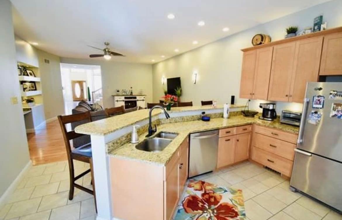 Building Photo - 4376 Olive St