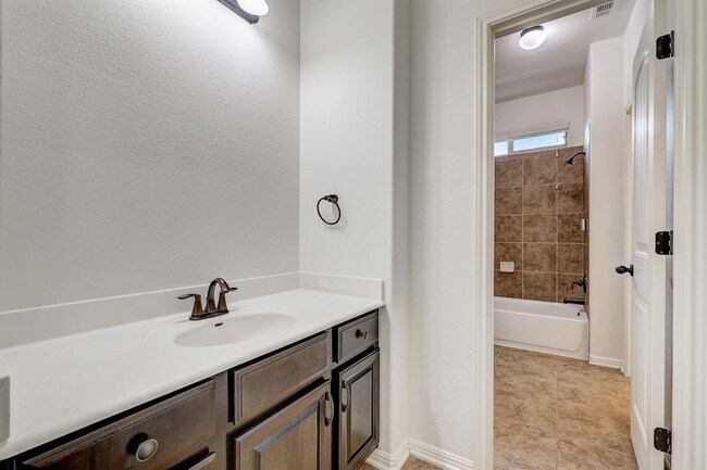 Building Photo - 16012 Spillman Ranch Loop