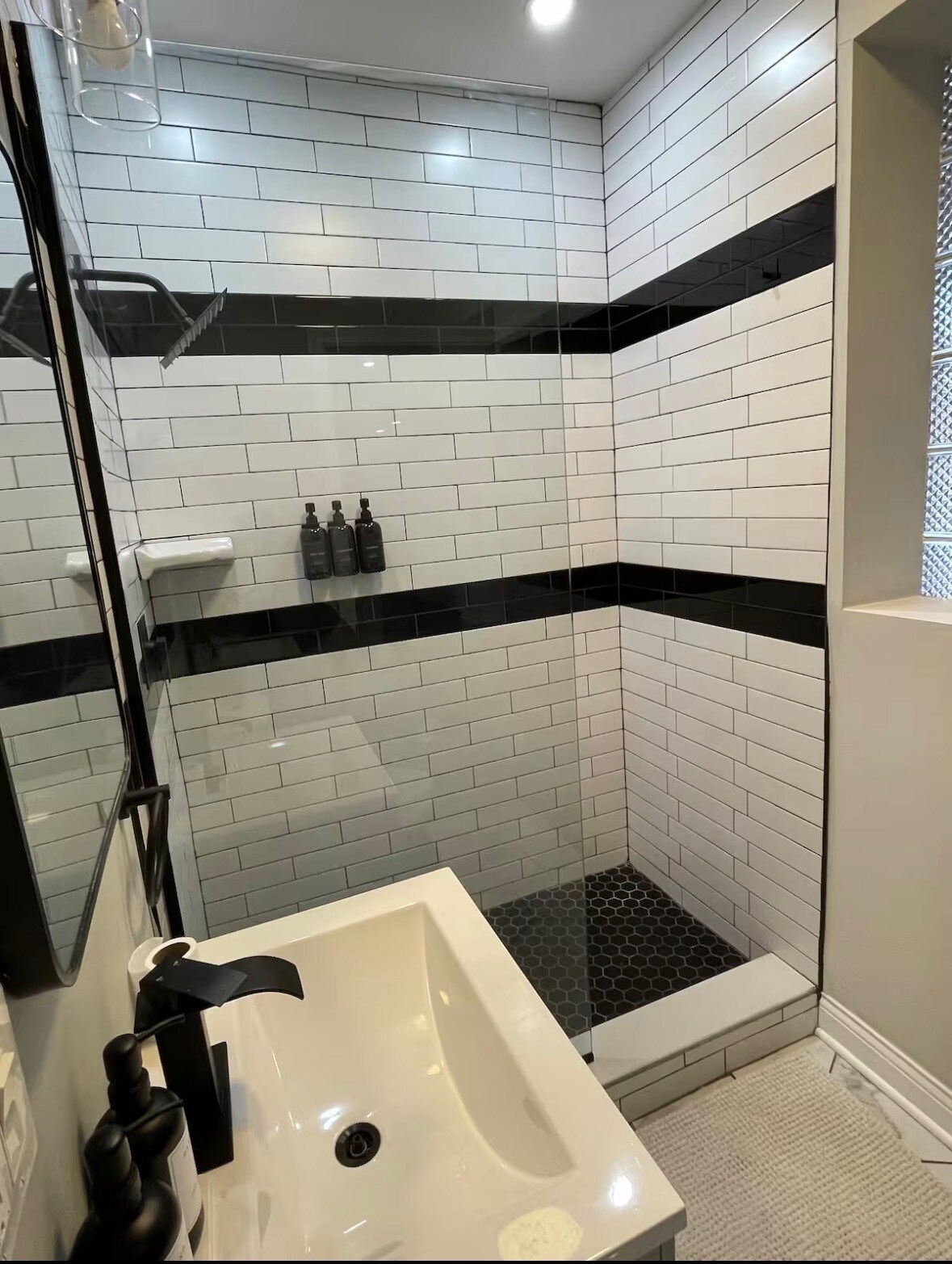 Building Photo - 1954 E 73rd Pl