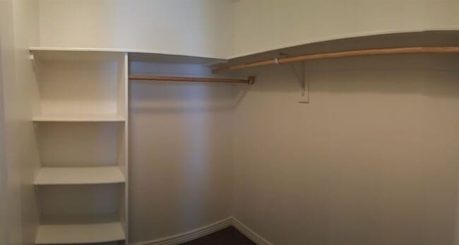 Building Photo - Comfort & Convenience in The Meadows – 3 B...