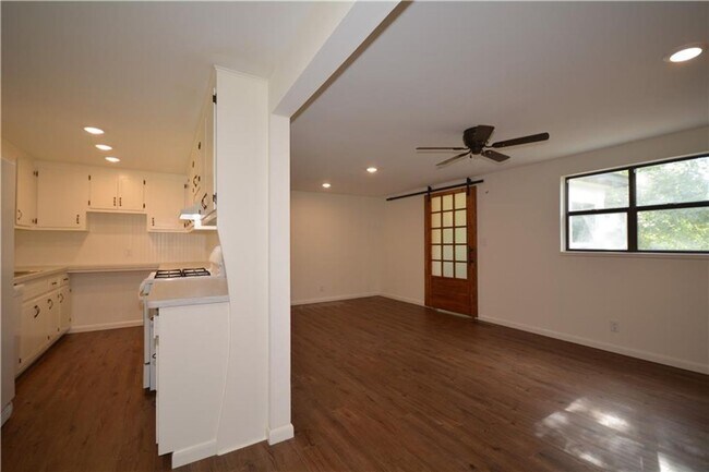 Building Photo - Secluded 3 Bedroom Home Near Lake Fayettev...