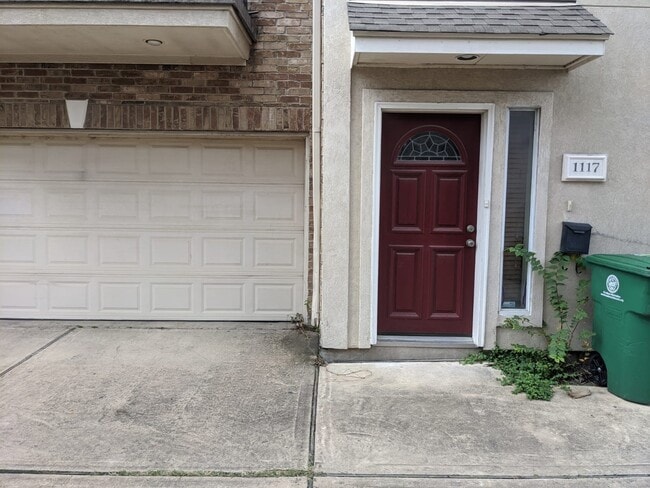 Building Photo - 1117 Malone St