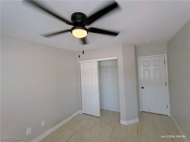 Building Photo - 1465 Dragon Rock Dr