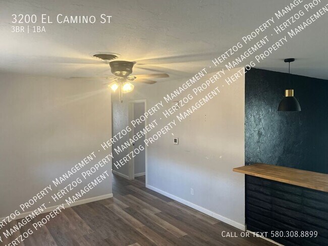 Building Photo - 3200 El Camino St