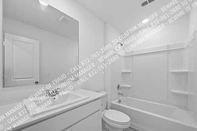 Building Photo - 6433 Middlebury Dr