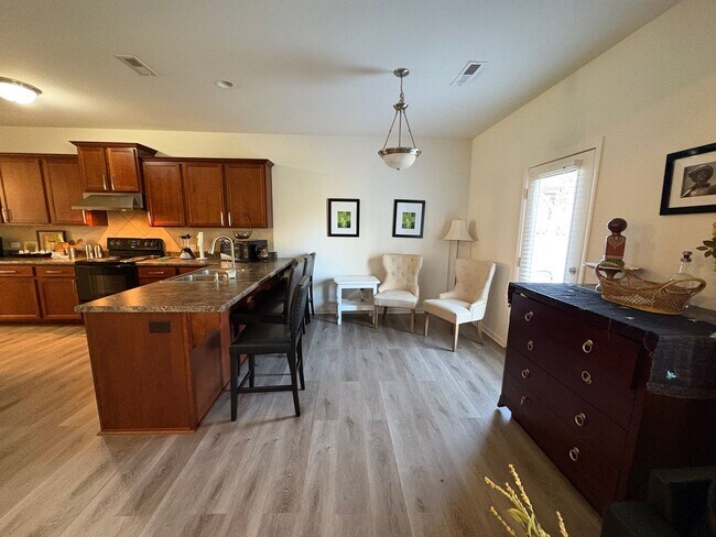 Building Photo - Rent Ready **Spacious 3-Bedroom Home with Open Concept & Large Fenced in Backyard**