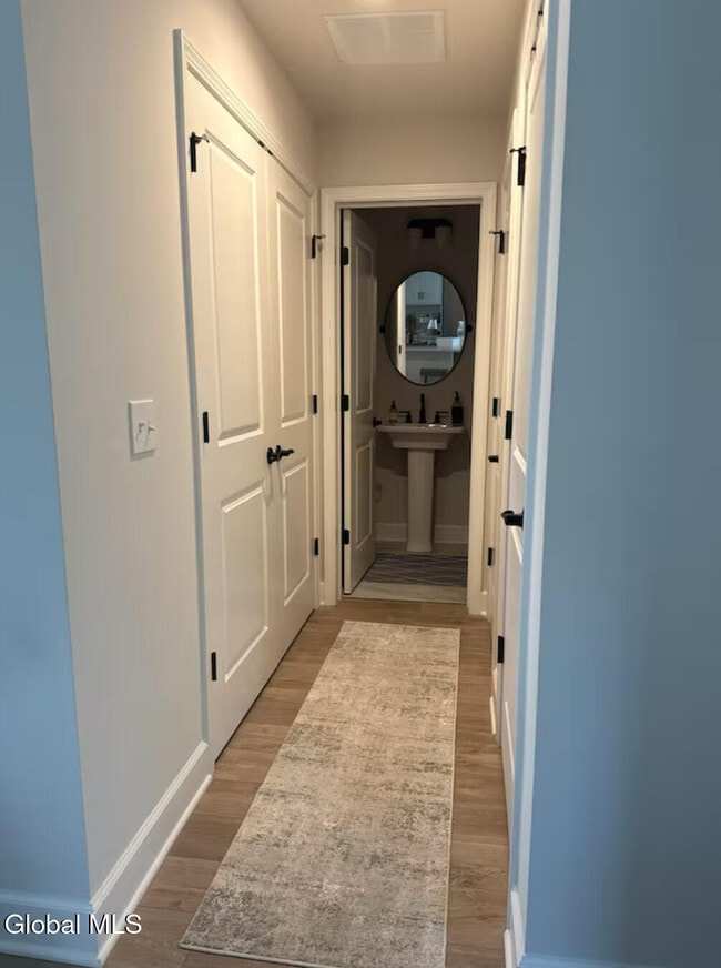 Building Photo - 2 Blair Ct