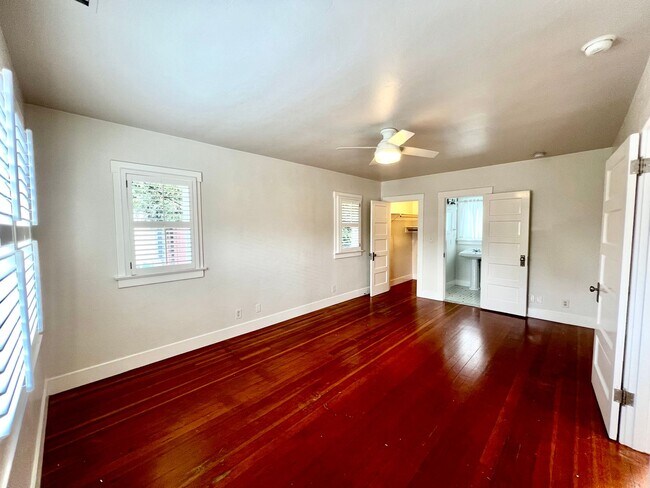 Building Photo - 2 bedroom, 2 bathroom Bright and Happy Home Near Downtown Santa Barbara