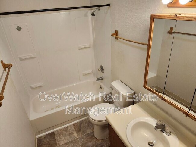 Building Photo - 8116 Boundary Ave