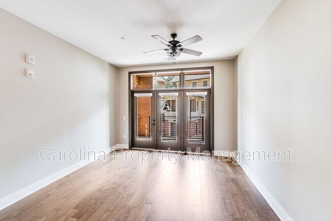Building Photo - 2401 Euclid Ave